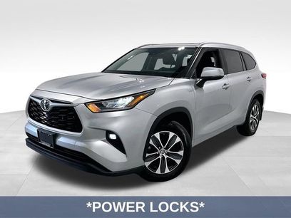 Used 2023 Toyota Highlander L