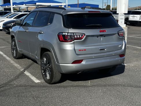 Used 2023 Jeep Compass Limited AWD/4WD image 6