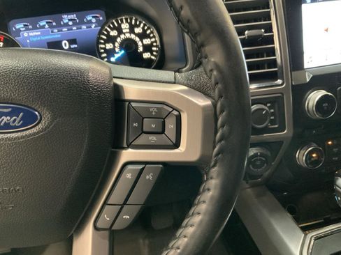 Used 2016 Ford F150 Platinum w/ Equipment Group 701A Luxury AWD/4WD image 21
