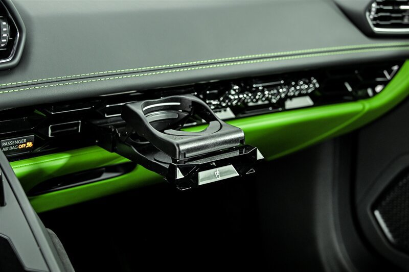 Used 2021 Lamborghini Huracan EVO RWD image 45
