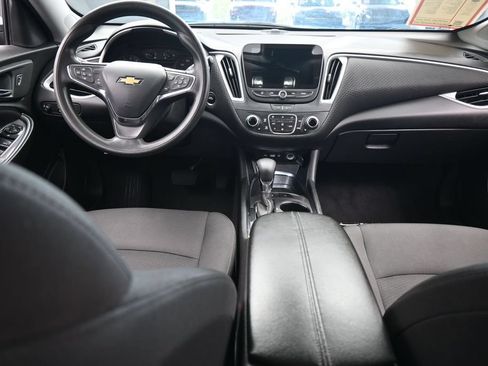 Used 2024 Chevrolet Malibu LT FWD image 38