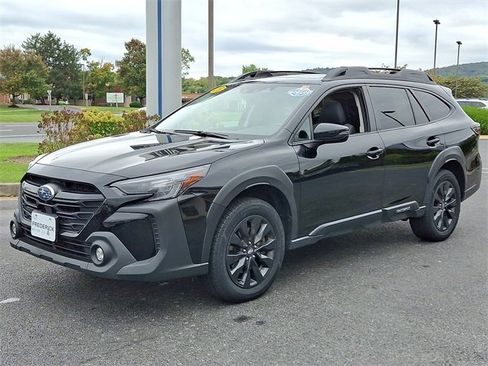 Used 2023 Subaru Outback Onyx Edition XT image 3