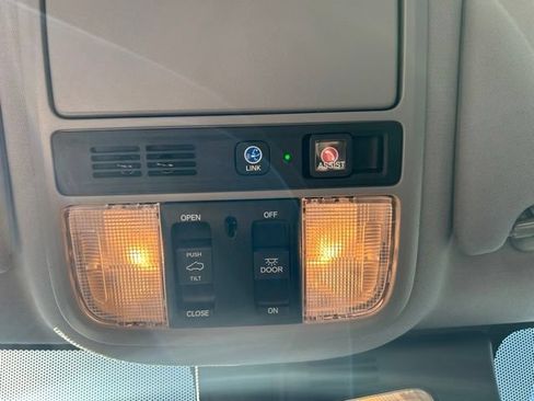 Used 2021 Honda Pilot Touring image 22