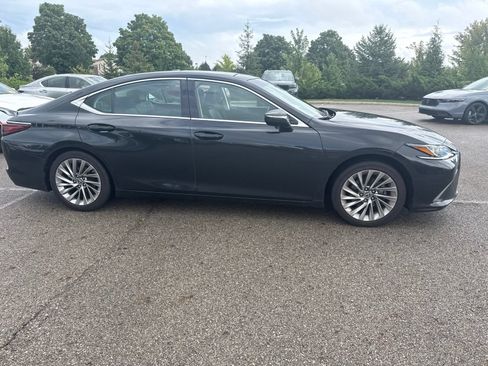 Used 2019 Lexus ES 350 w/ Accessory Package 2 FWD image 4