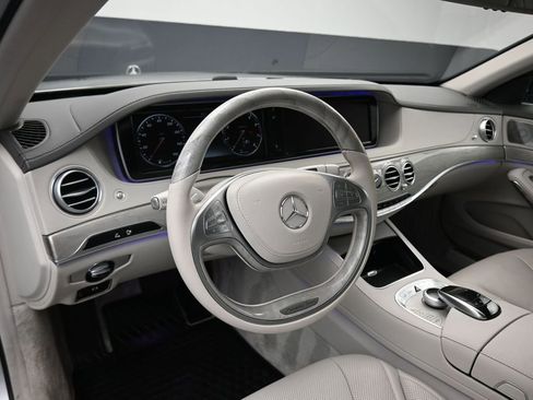 Used 2016 Mercedes-Benz S 550 4MATIC Sedan w/ Premium Package image 14