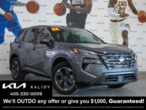 Used 2024 Nissan Rogue SV image 1