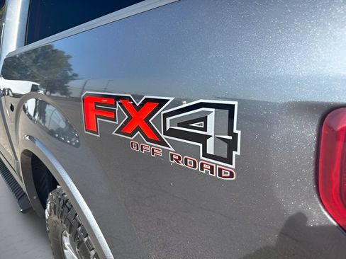 Used 2018 Ford F150 XLT w/ Equipment Group 302A Luxury AWD/4WD image 37
