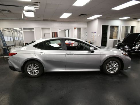 Certified 2025 Toyota Camry LE image 8