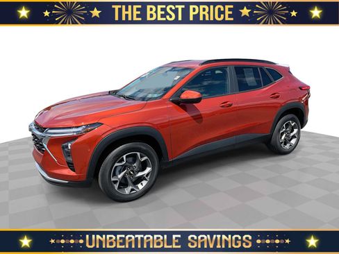 Certified 2024 Chevrolet Trax LT w/ LT Convenience Package FWD image 1