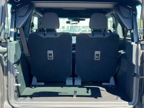 Used 2026 Ford Bronco 2-Door w/ Sasquatch Package AWD/4WD image 27