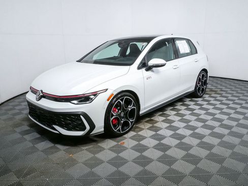 Used 2025 Volkswagen GTI Autobahn FWD image 31