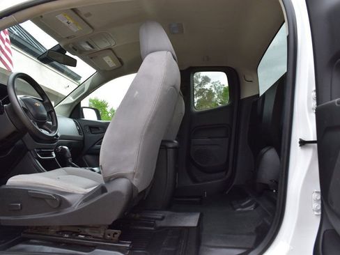 Used 2020 Chevrolet Colorado W/T RWD image 20