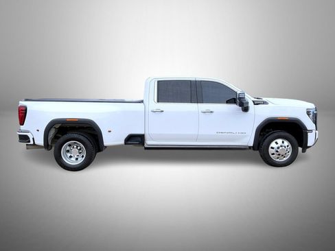 Certified 2024 GMC Sierra 3500 Denali Ultimate AWD/4WD image 4