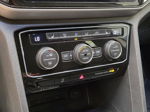 Used 2023 Volkswagen Atlas Cross Sport SE w/ Black Wheel Package image 38