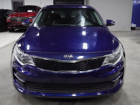 Used 2017 Kia Optima LX FWD image 8