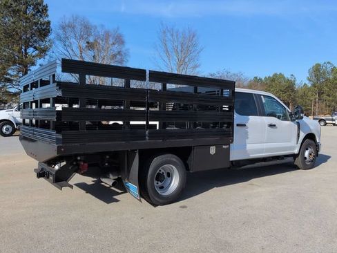 Used 2025 Ford F350 XL w/ XL Chrome Package RWD image 4