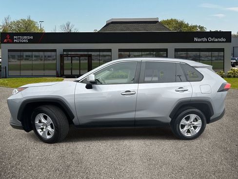 Used 2021 Toyota RAV4 XLE image 2