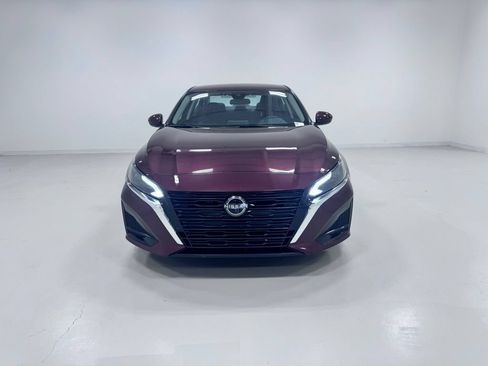 Used 2023 Nissan Altima 2.5 SV FWD image 3