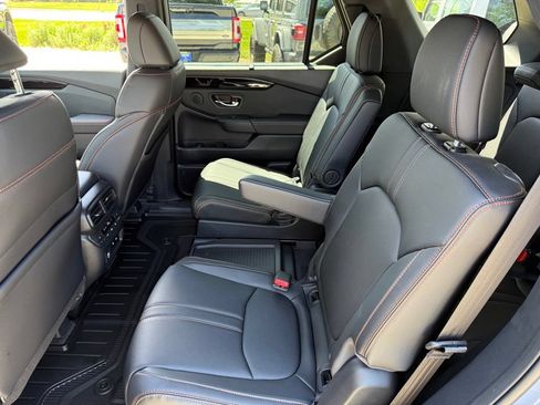 Certified 2026 Honda Pilot TrailSport image 17