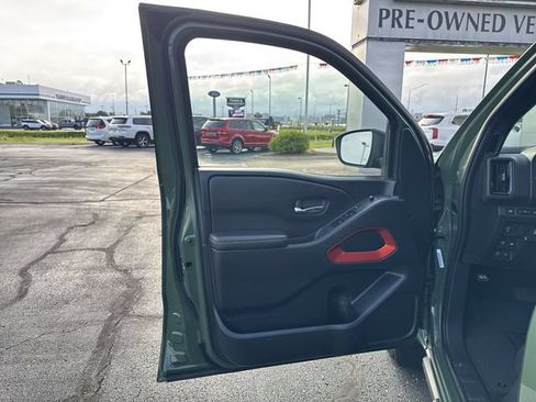 Used 2025 Nissan Frontier PRO-4X w/ Pro Convenience Package AWD/4WD image 10