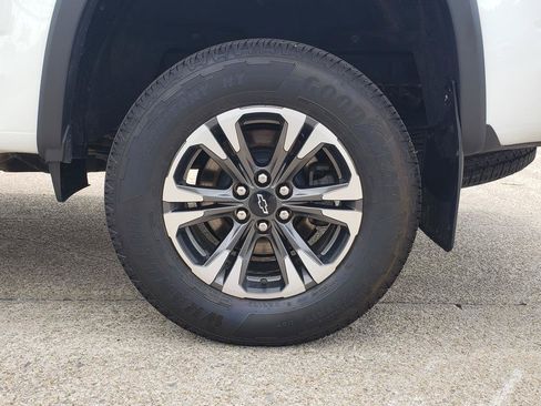 Used 2022 Chevrolet Colorado Z71 AWD/4WD image 10
