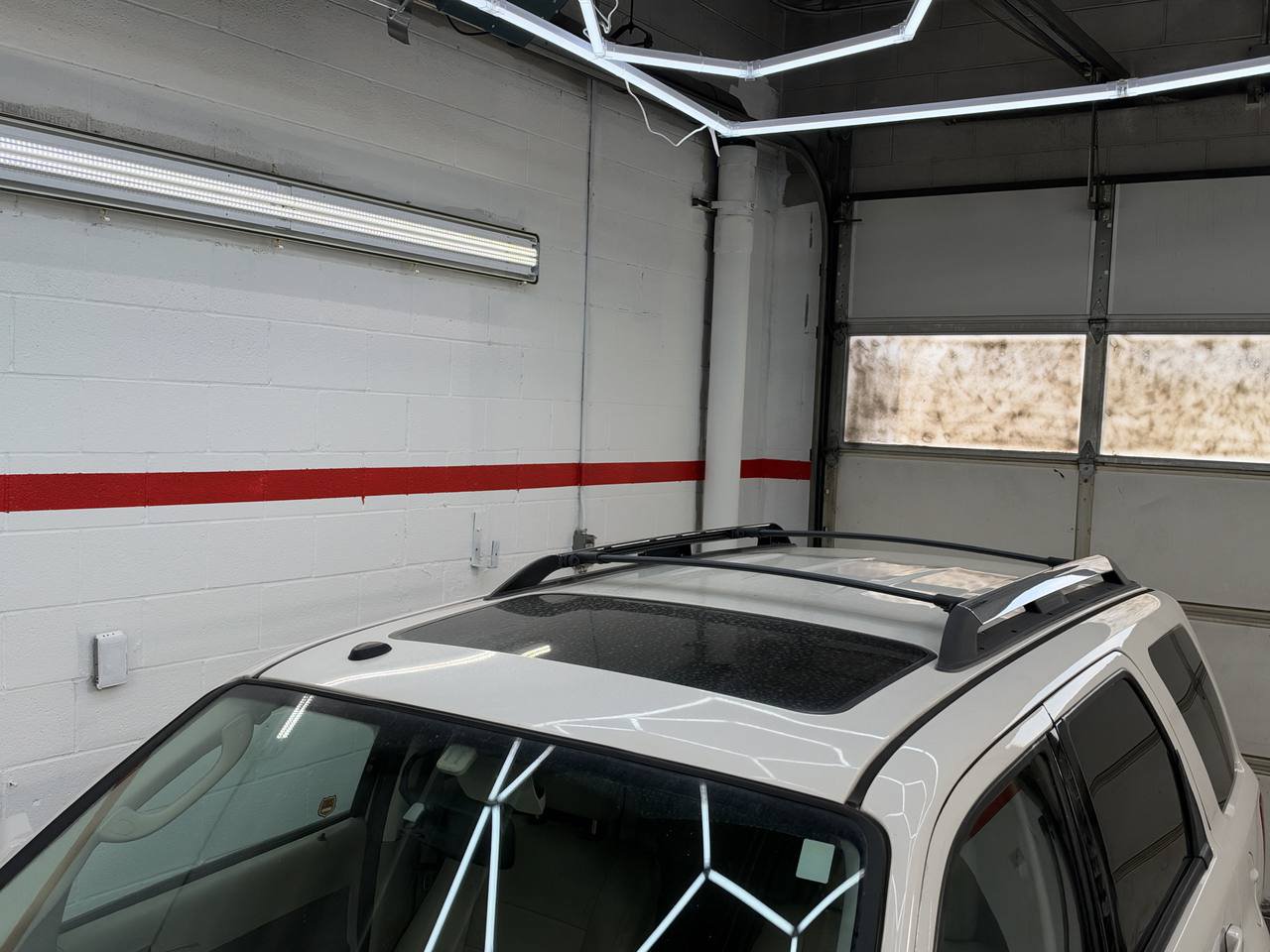 Used 2010 Ford Escape 4WD Hybrid image 12
