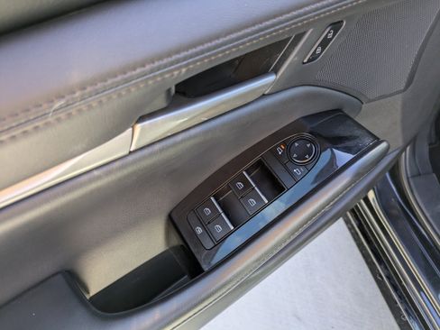 Used 2024 MAZDA MAZDA3 s image 11