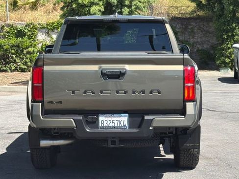 Used 2026 Toyota Tacoma TRD Off-Road AWD/4WD image 5