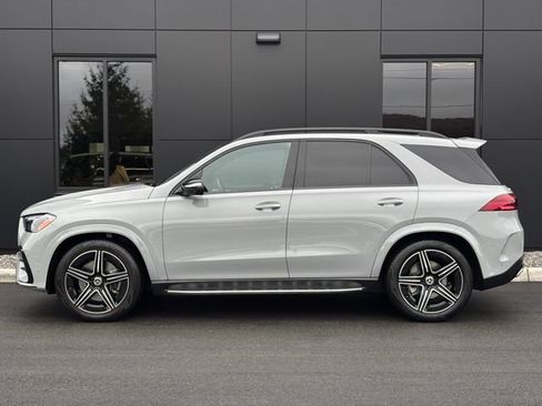 Used 2025 Mercedes-Benz GLE 450 4MATIC image 32