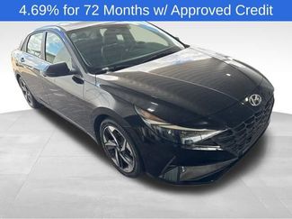 Used 2023 Hyundai Elantra Limited video 1