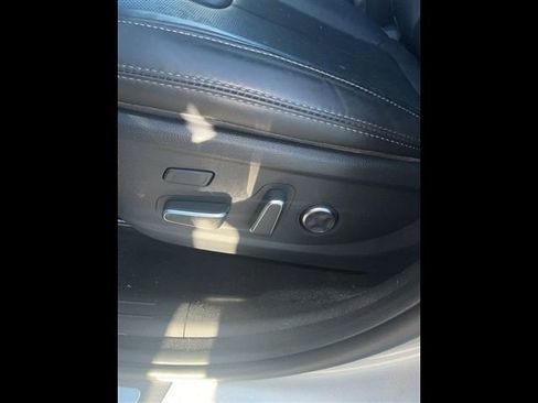 Used 2023 Hyundai Santa Fe Calligraphy image 3