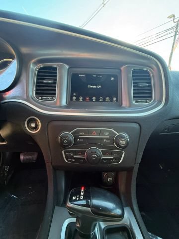 Used 2020 Dodge Charger SXT RWD image 21