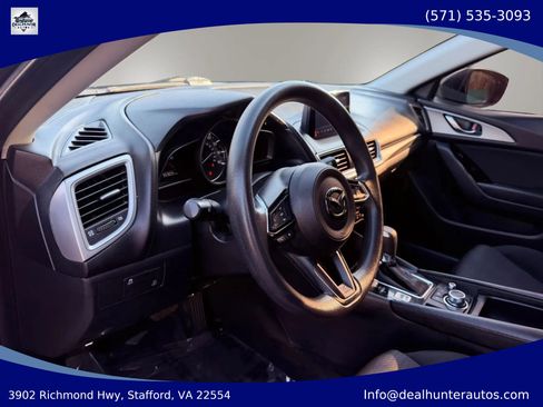 Used 2017 MAZDA MAZDA3 Sport FWD image 21