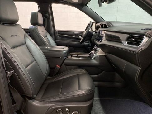 Used 2023 GMC Yukon XL Denali image 83