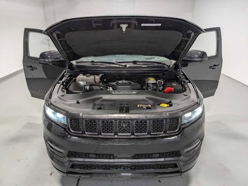 Used 2023 Jeep Grand Wagoneer Series II image 14