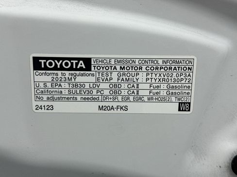 Used 2023 Toyota Corolla SE w/ SE Premium Package FWD image 21