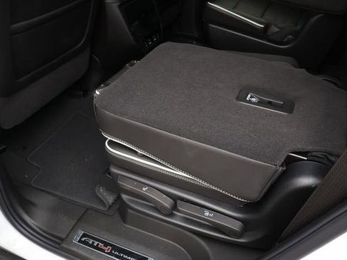 Used 2026 GMC Yukon AT4 Ultimate AWD/4WD image 19