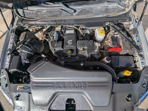 Used 2024 RAM 2500 Laramie AWD/4WD image 33