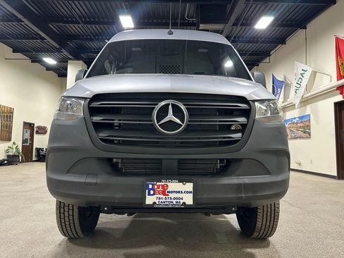 Used 2019 Mercedes-Benz Sprinter 4x4 170 image 2
