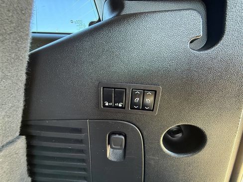 Used 2019 Cadillac Escalade Luxury image 19