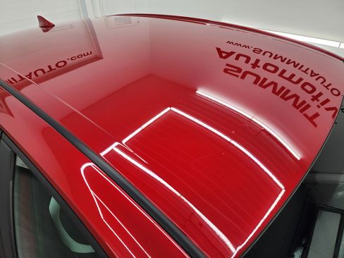 Used 2025 Toyota Camry SE image 4