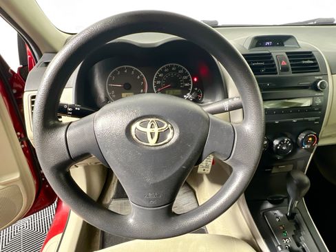 Used 2012 Toyota Corolla L FWD image 17