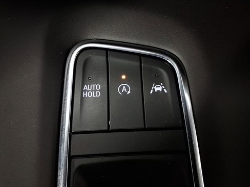 Used 2023 Cadillac Escalade Sport Platinum w/ LPO, ONYX Package image 24