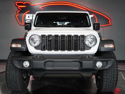 Used 2024 Jeep Wrangler Sport image 9