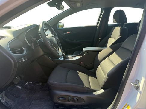 Used 2024 Chevrolet Malibu LT image 7