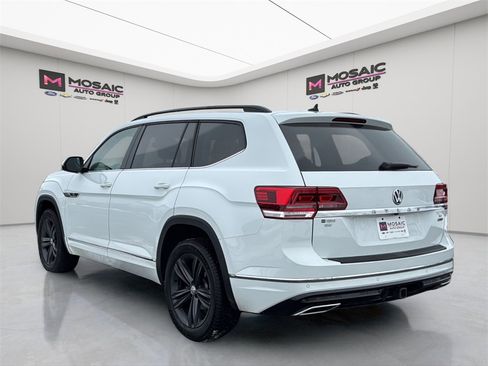 Used 2020 Volkswagen Atlas SE w/ Towing Package image 5