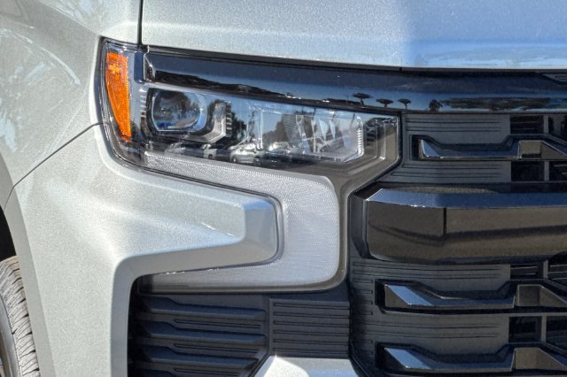 New 2026 Chevrolet Silverado 1500 RST w/ Redline Edition AWD/4WD image 38