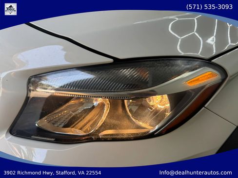 Used 2016 Mercedes-Benz GLA 250 4MATIC image 10