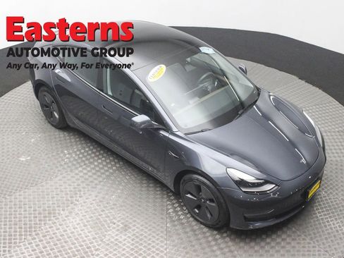 Used 2022 Tesla Model 3 Long Range image 3