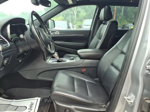 Used 2020 Jeep Grand Cherokee Limited AWD/4WD image 12